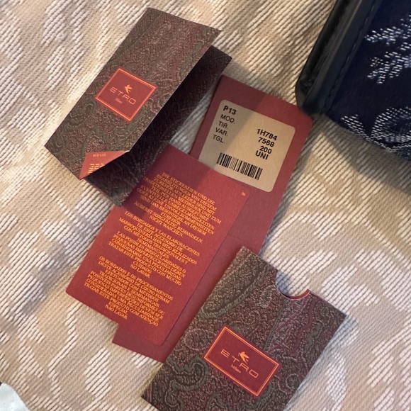 Etro Clutch - Picture 6 of 10